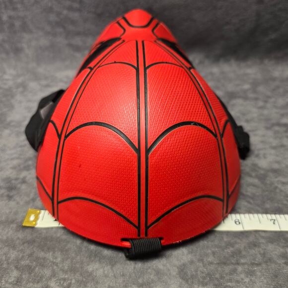 Hasbro Marvel Spiderman Homecoming Spider Moving Brows Mask & Cape Halloween Set - Picture 6 of 16